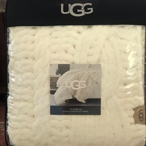 UGG Bedding Ugg Beautiful Chenille Knit Throw Brand New Poshmark
